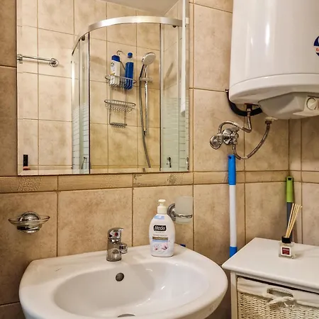 Relaxing In Kosara Near Lift By Flat Mаnager Apartman Banszko