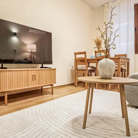 Relaxing In Kosara Near Lift By Flat Mаnager Apartman